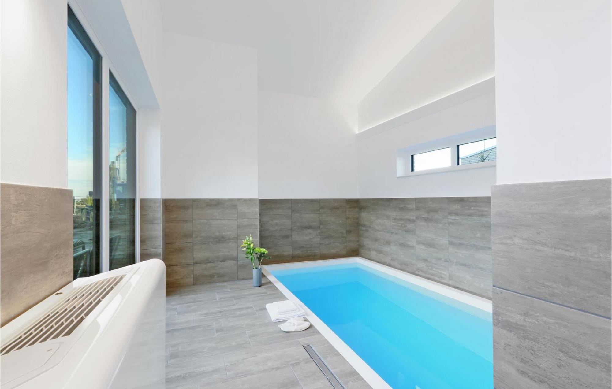 Nice Home In Lembruch-Duemmer See With Sauna Exterior photo